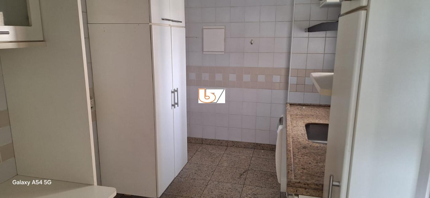 Apartamento para alugar com 3 quartos, 90m² - Foto 8