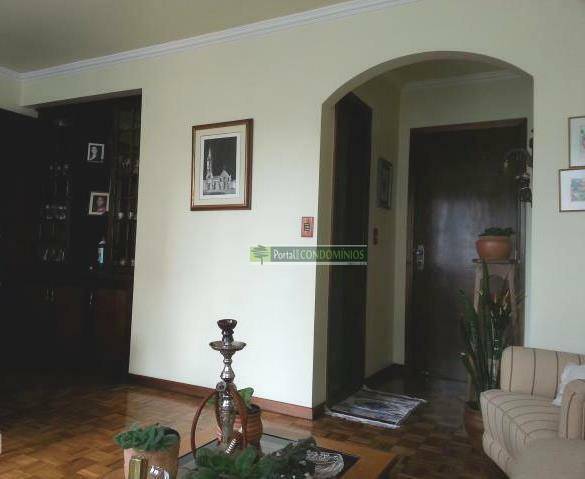 Apartamento à venda com 3 quartos, 134m² - Foto 1