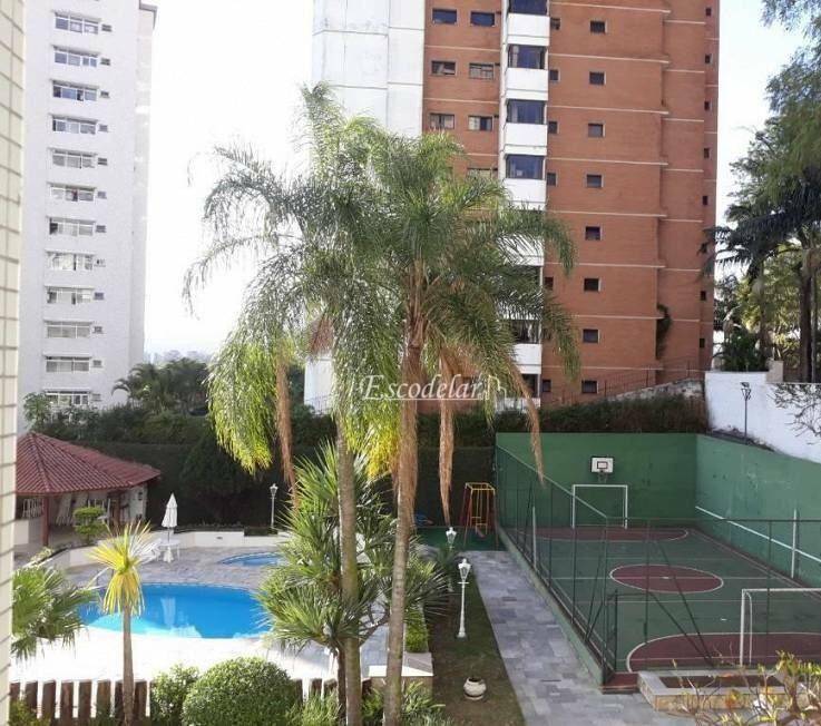 Apartamento à venda com 3 quartos, 136m² - Foto 2