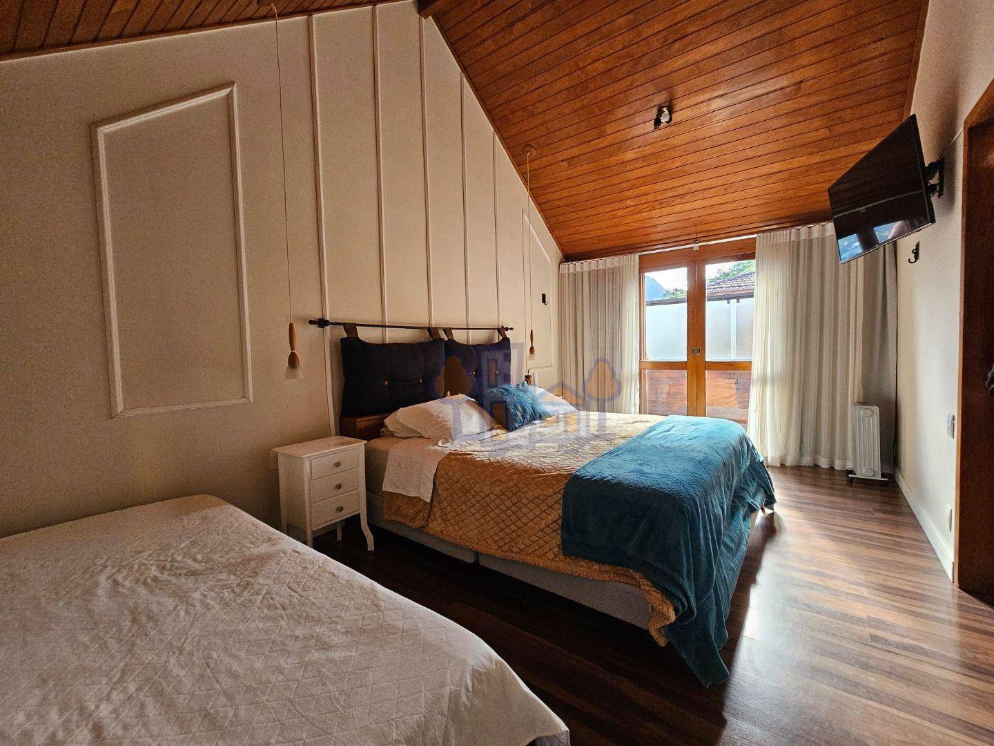 Casa à venda com 4 quartos, 456m² - Foto 33