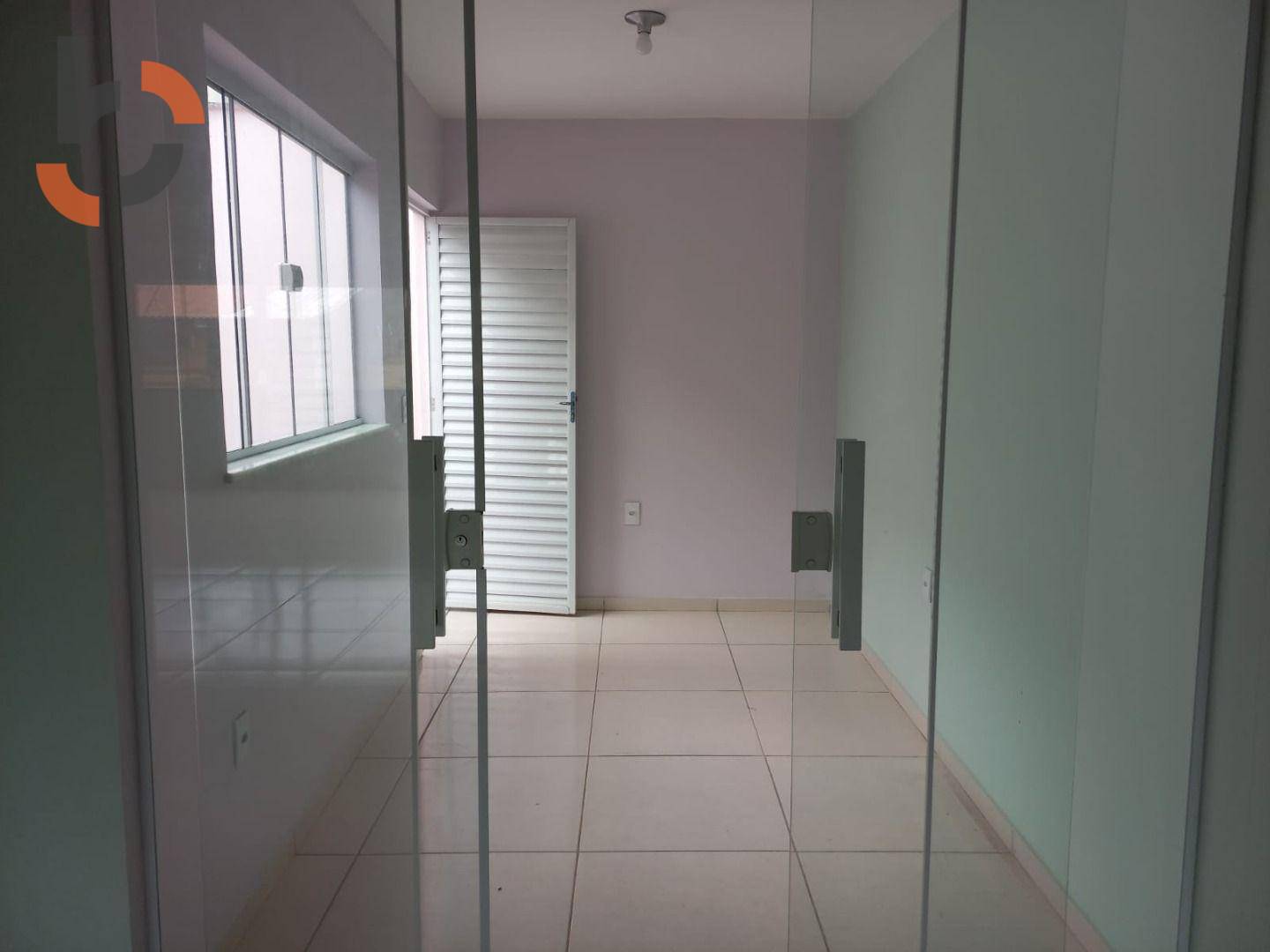 Casa à venda com 2 quartos, 200m² - Foto 32