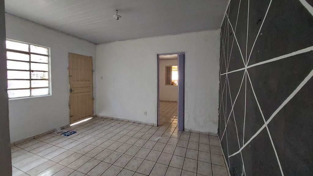 Casa para alugar com 1 quarto, 70m² - Foto 1