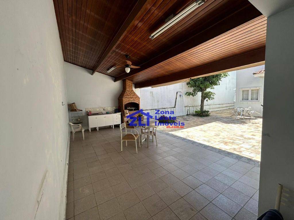 Sobrado à venda com 3 quartos, 267m² - Foto 17