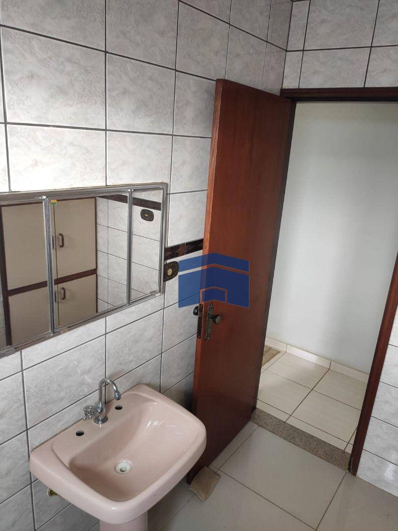 Sobrado à venda com 4 quartos, 238m² - Foto 23