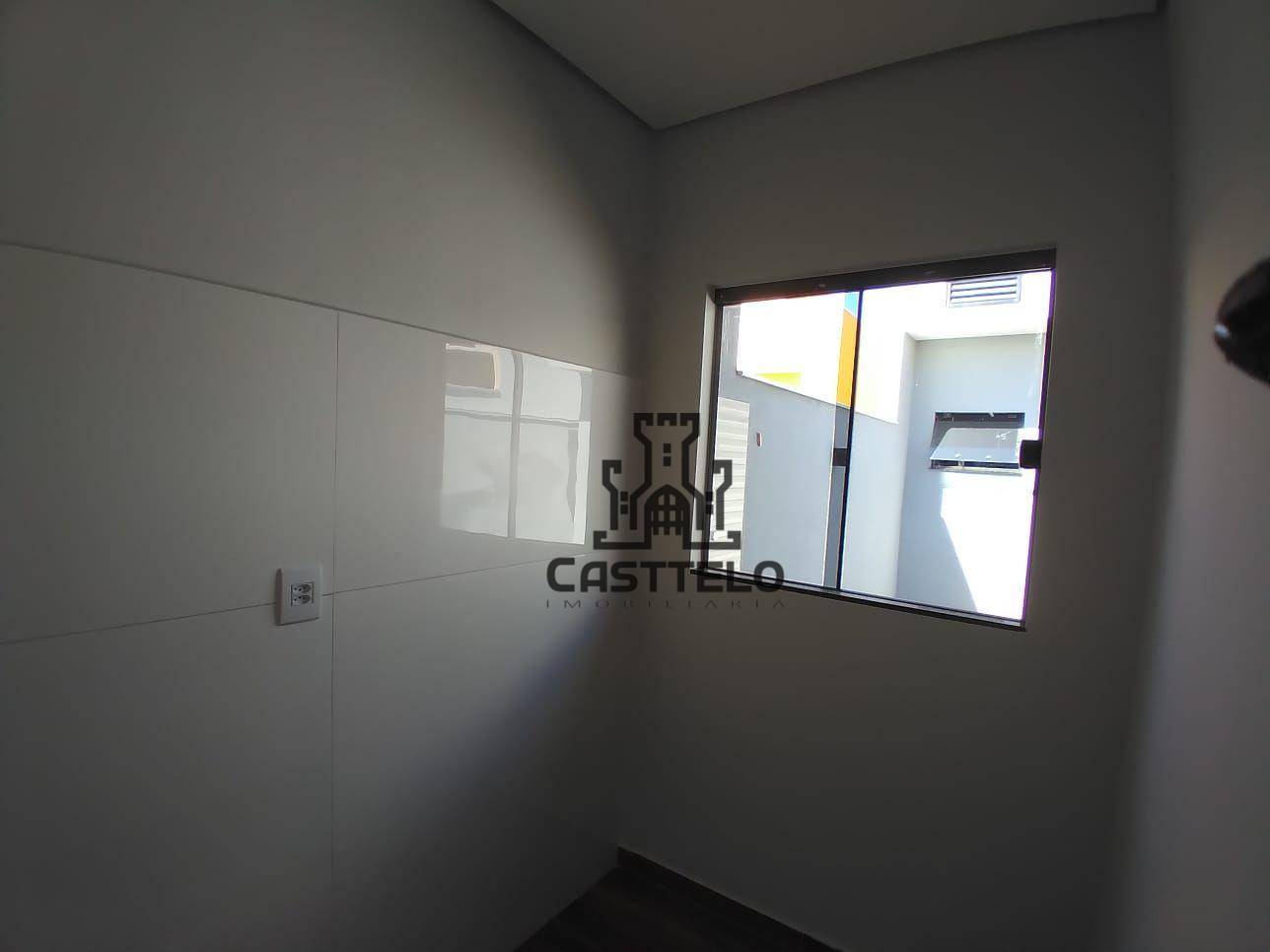 Casa à venda com 3 quartos, 99m² - Foto 5