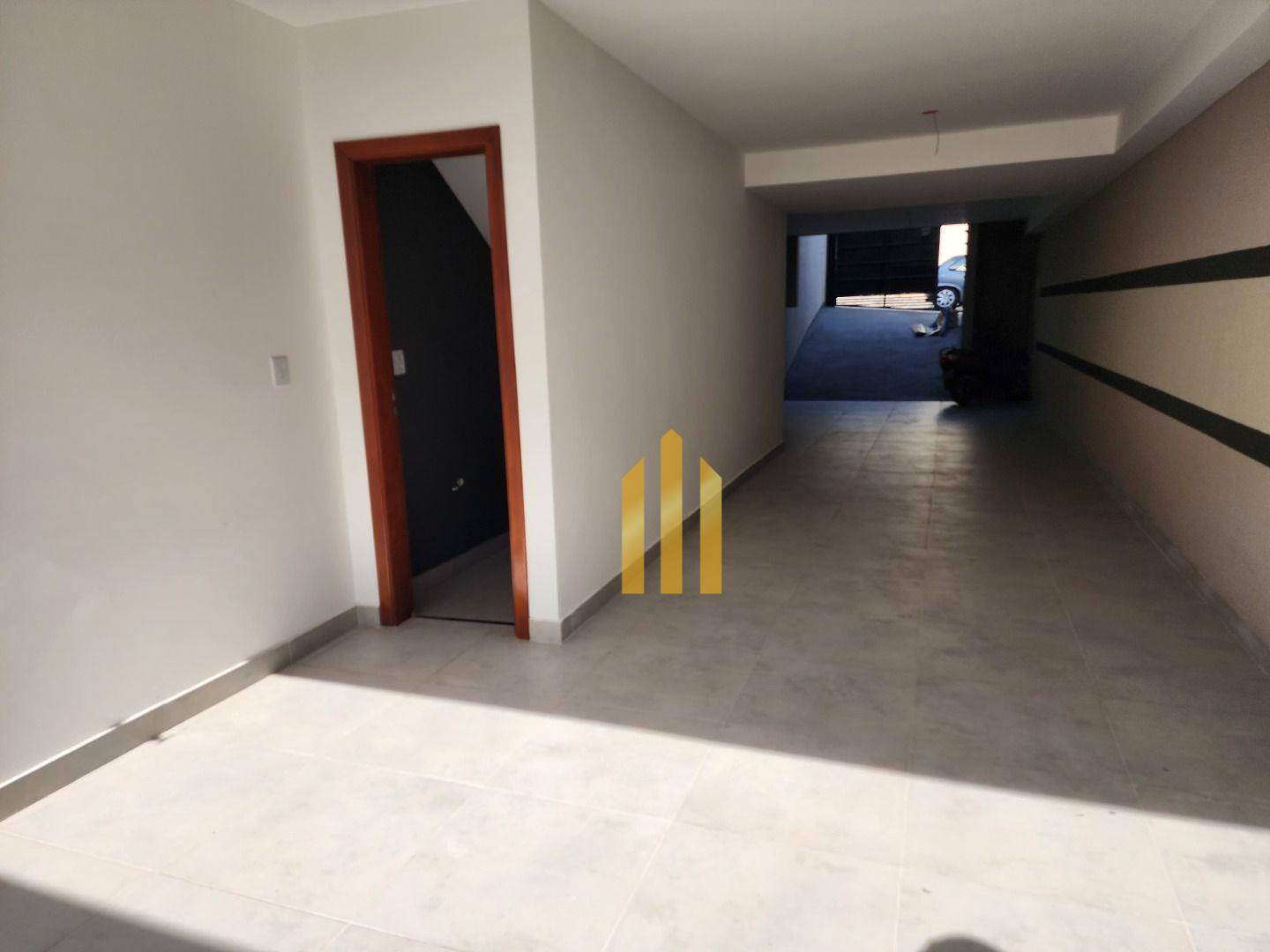 Sobrado à venda com 3 quartos, 180m² - Foto 2