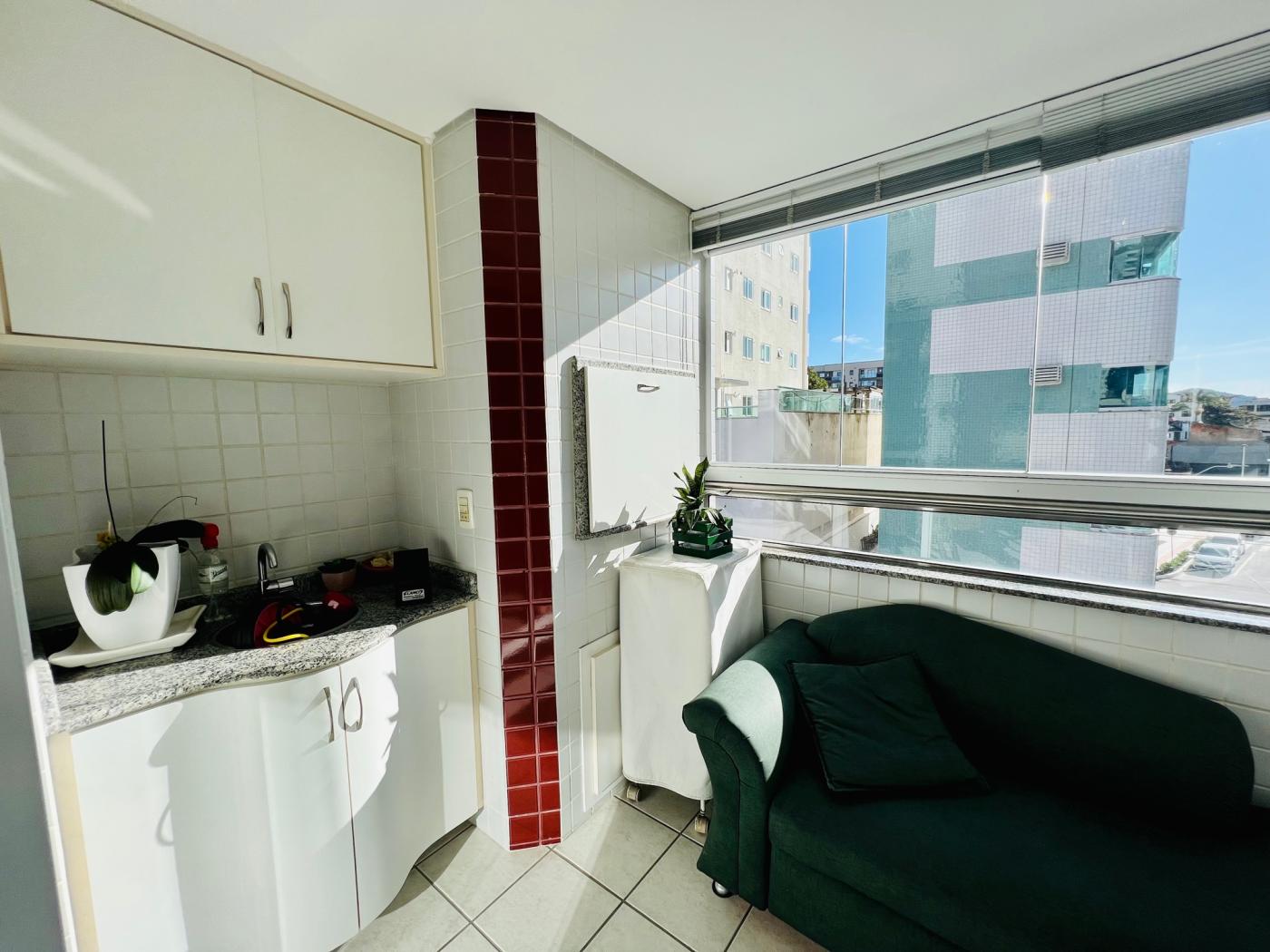 Apartamento à venda com 3 quartos, 95m² - Foto 4