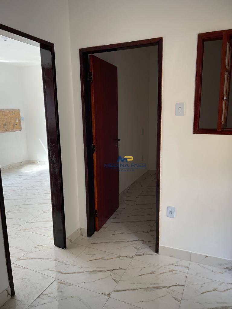 Apartamento à venda com 2 quartos, 60m² - Foto 3