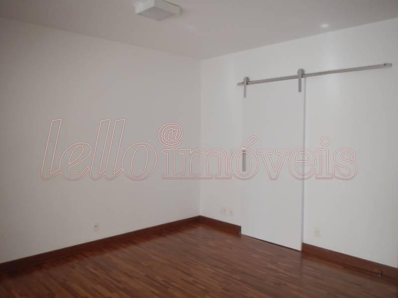 Apartamento para alugar com 3 quartos, 131m² - Foto 4