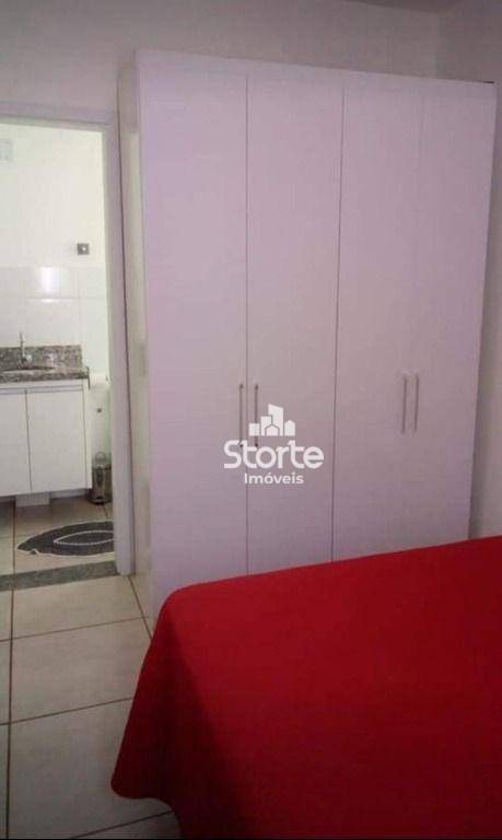 Apartamento à venda com 2 quartos, 52m² - Foto 3