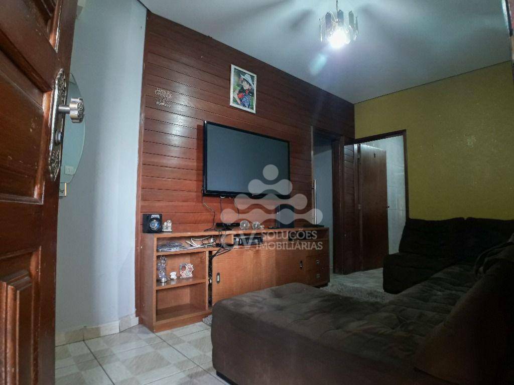 Casa à venda com 3 quartos, 235m² - Foto 5