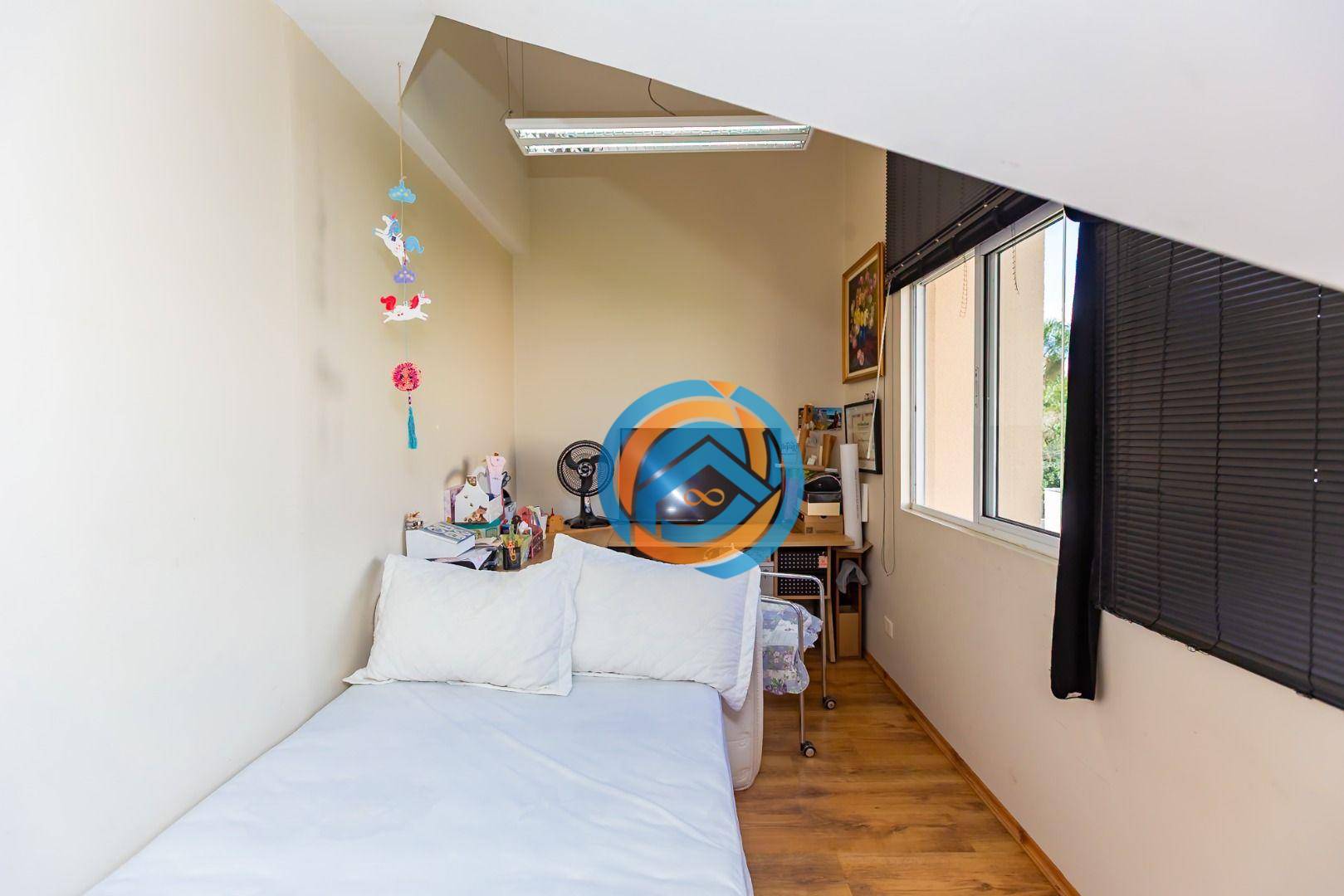 Sobrado à venda com 5 quartos, 220m² - Foto 33