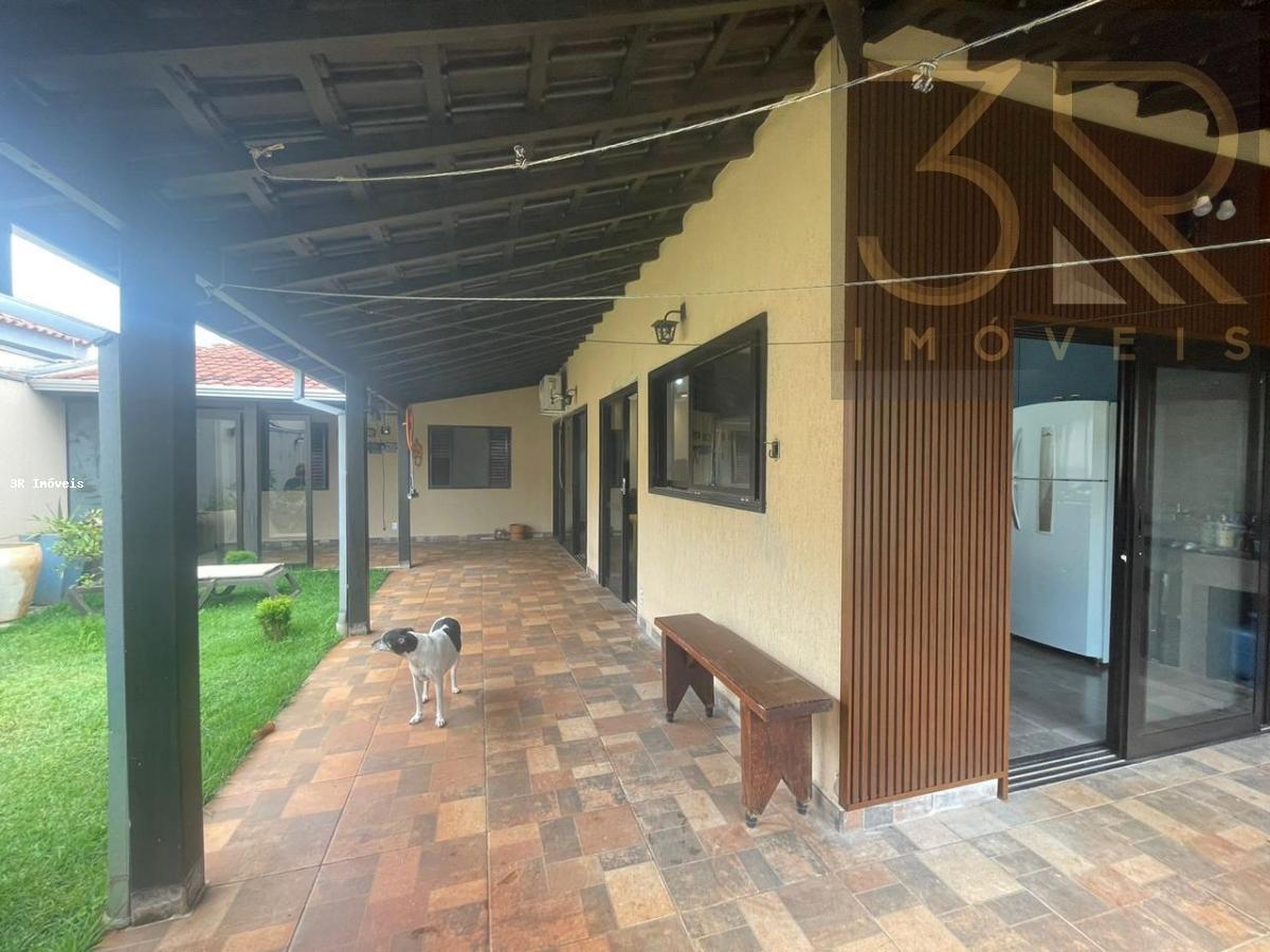 Casa à venda com 2 quartos, 150m² - Foto 7