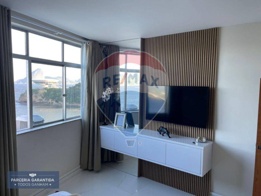 Apartamento à venda com 3 quartos, 150m² - Foto 13