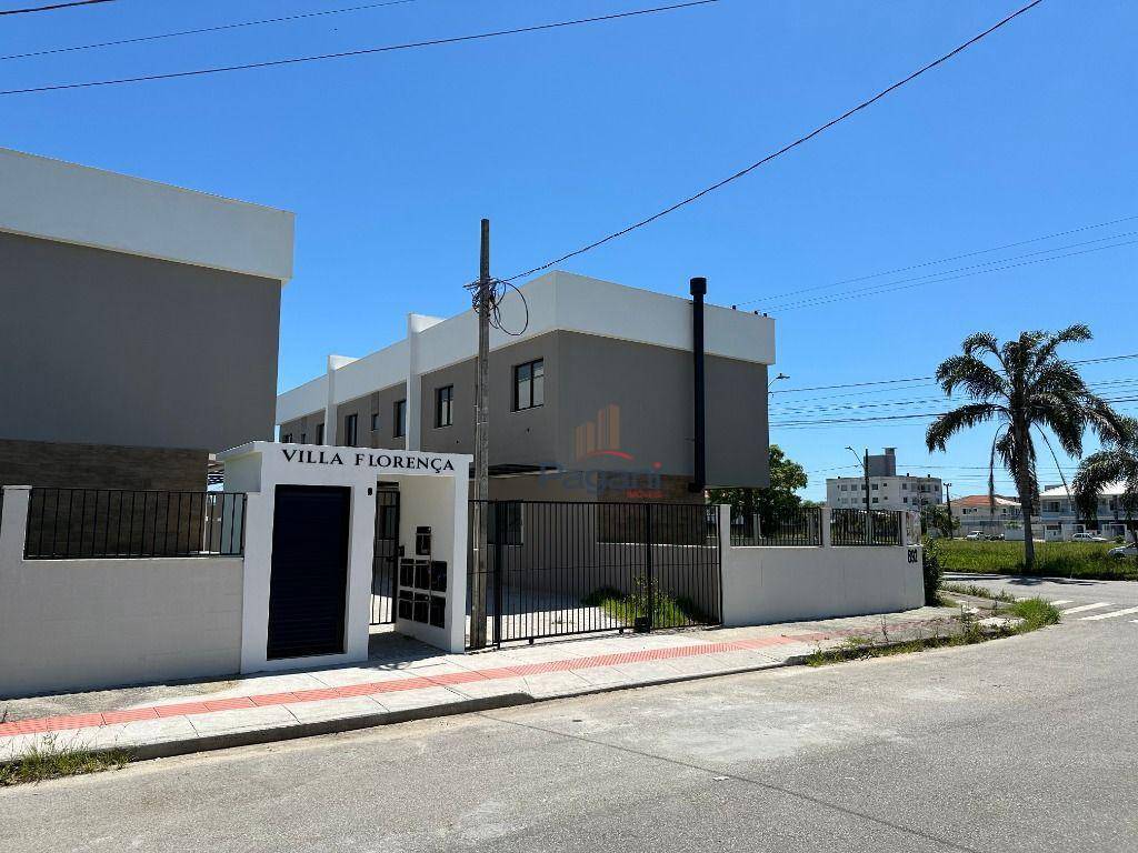 Sobrado à venda com 3 quartos, 98m² - Foto 2