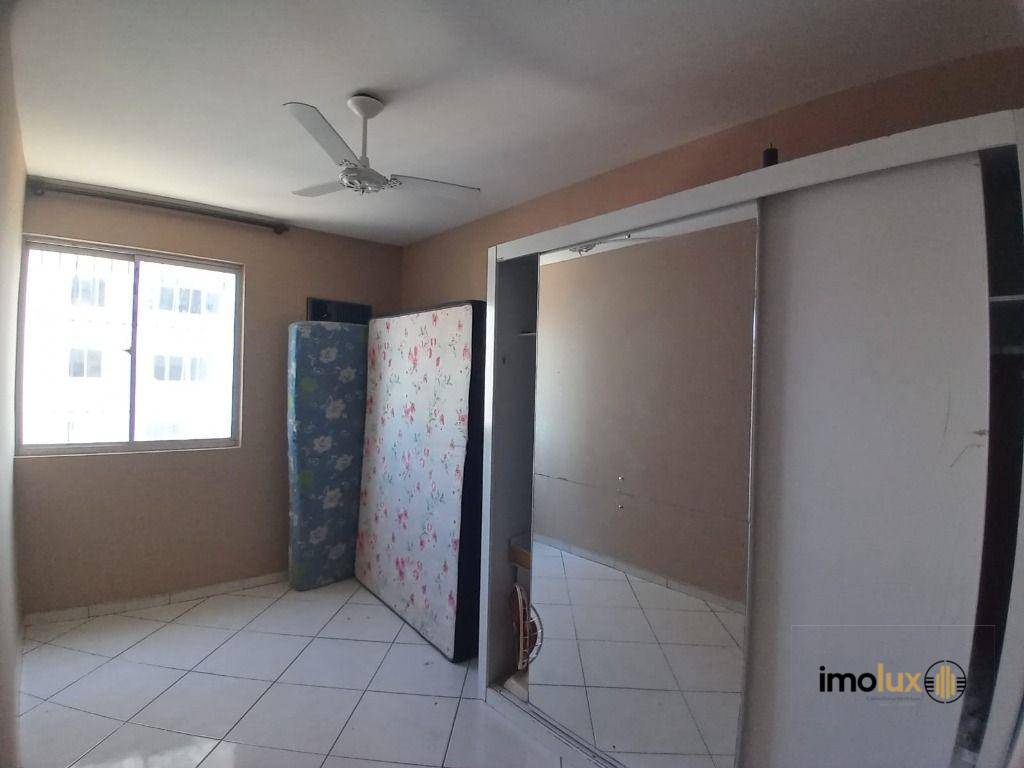 Apartamento à venda com 2 quartos, 56m² - Foto 7