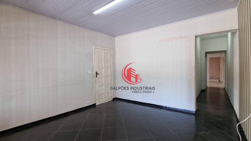 Casa para alugar com 2 quartos, 158m² - Foto 12