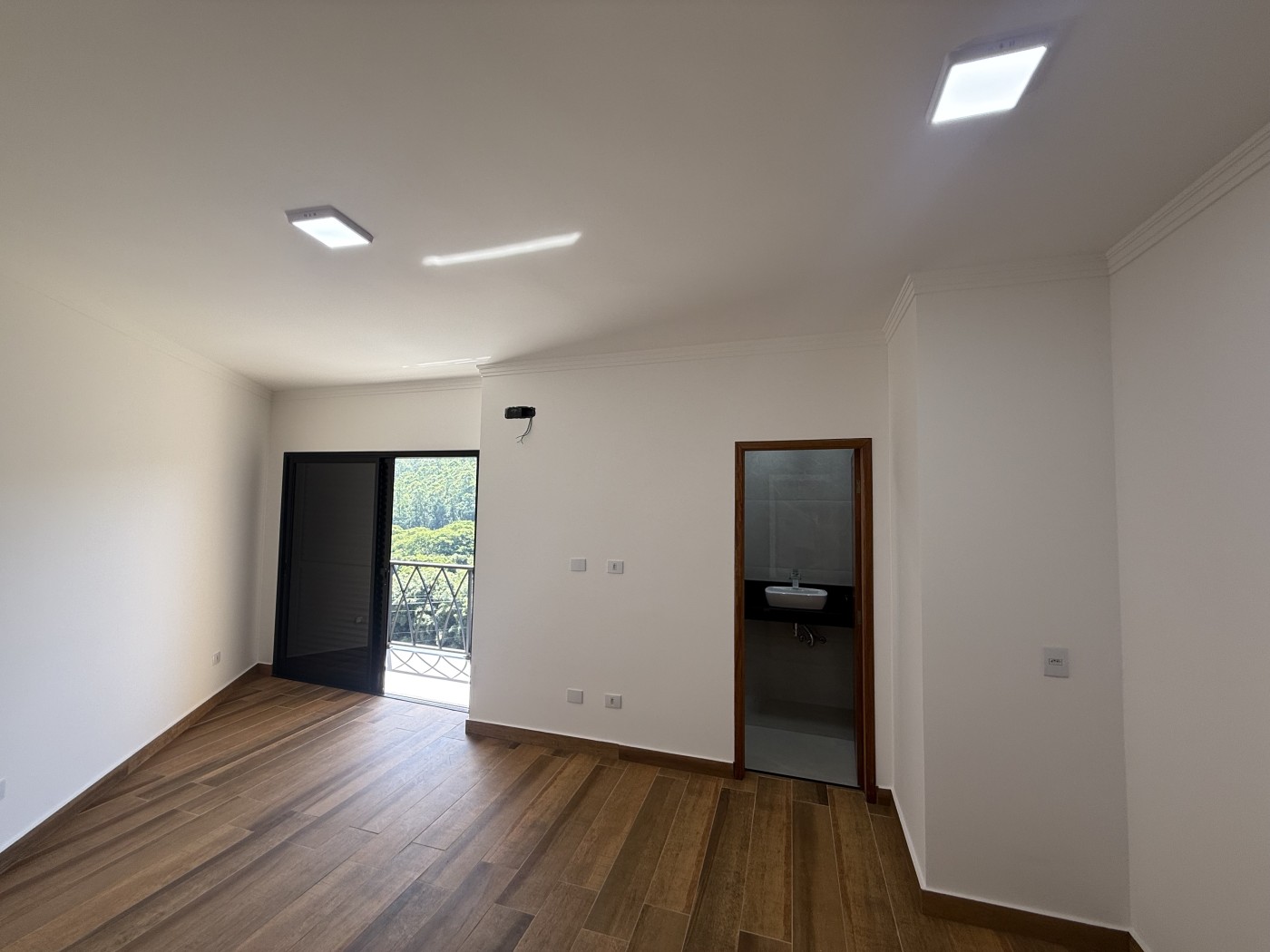 Casa à venda com 3 quartos, 200m² - Foto 31