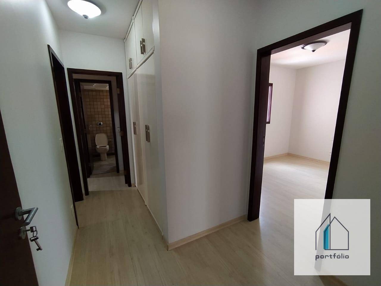 Apartamento à venda com 4 quartos, 208m² - Foto 3