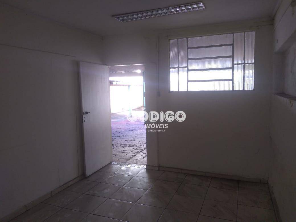 Sobrado à venda com 5 quartos, 300m² - Foto 9