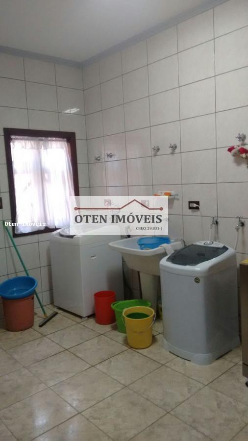 Casa à venda com 3 quartos, 300m² - Foto 6