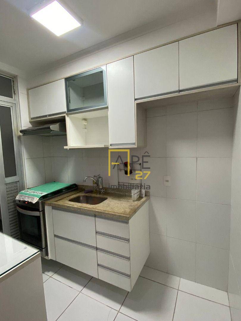 Apartamento à venda com 2 quartos, 64m² - Foto 4