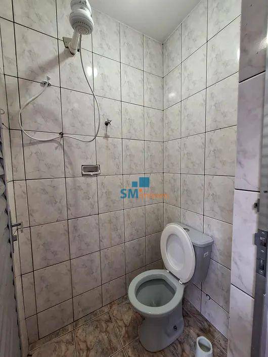 Casa para alugar com 4 quartos, 185m² - Foto 12