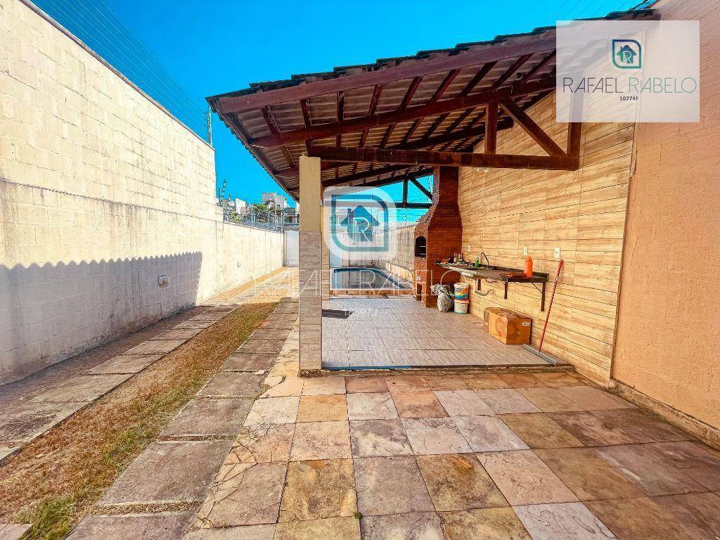 Casa à venda com 3 quartos, 136m² - Foto 5