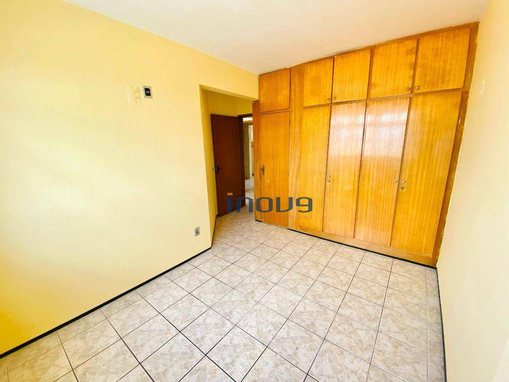 Apartamento à venda com 3 quartos, 81m² - Foto 6