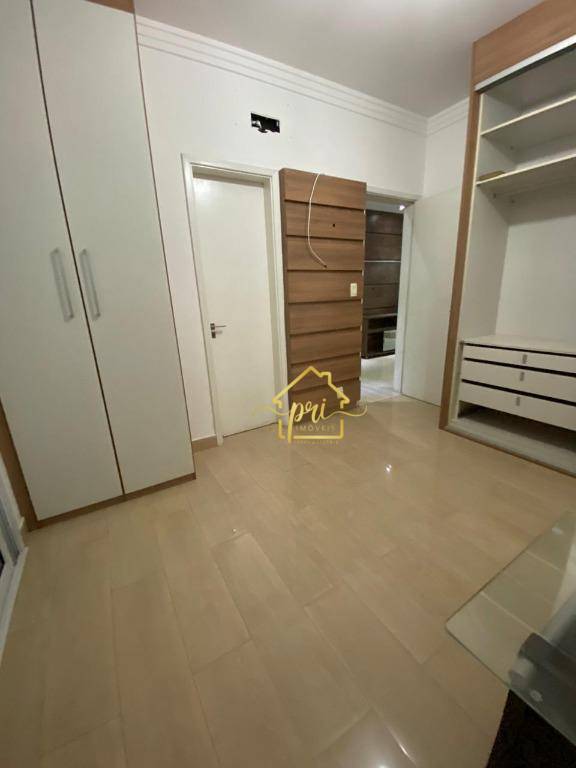 Apartamento para alugar com 3 quartos, 235m² - Foto 15