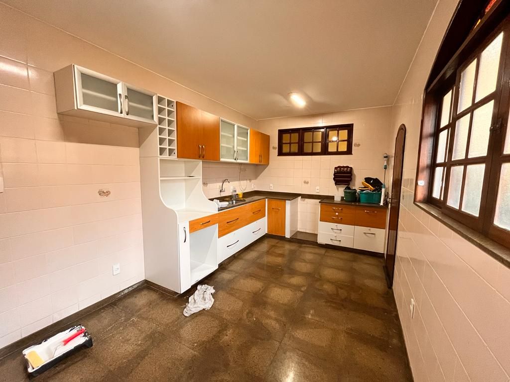 Casa de Condomínio à venda com 3 quartos, 225m² - Foto 32