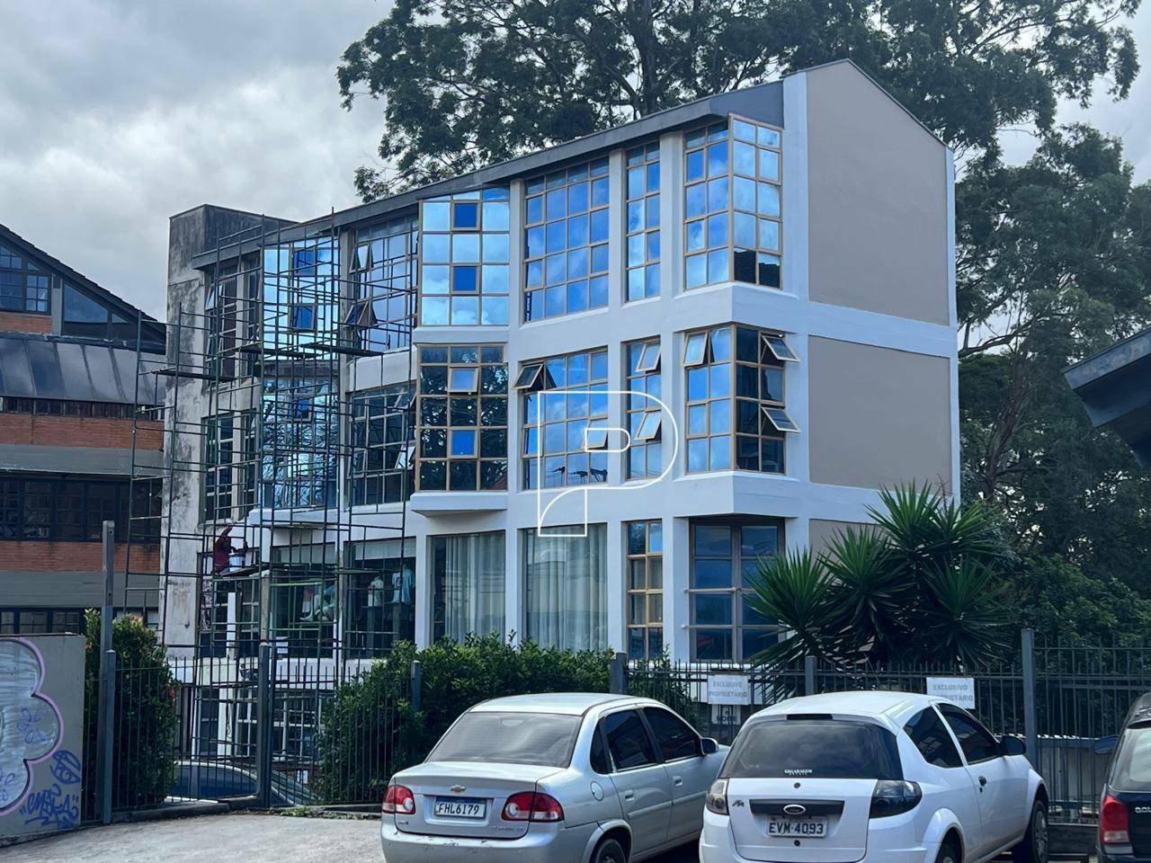 Prédio Inteiro para alugar, 325m² - Foto 1
