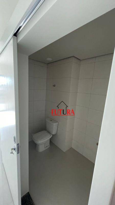 Apartamento à venda com 3 quartos, 150m² - Foto 9