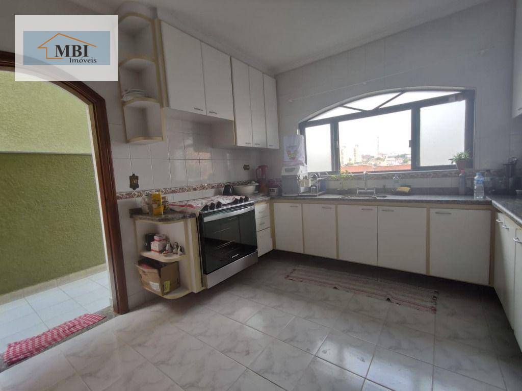 Sobrado à venda com 3 quartos, 231m² - Foto 14