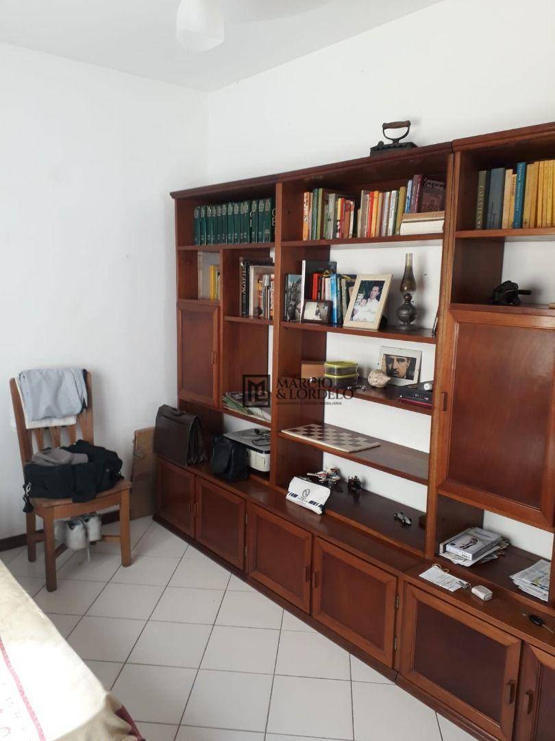 Casa à venda com 4 quartos, 180m² - Foto 11