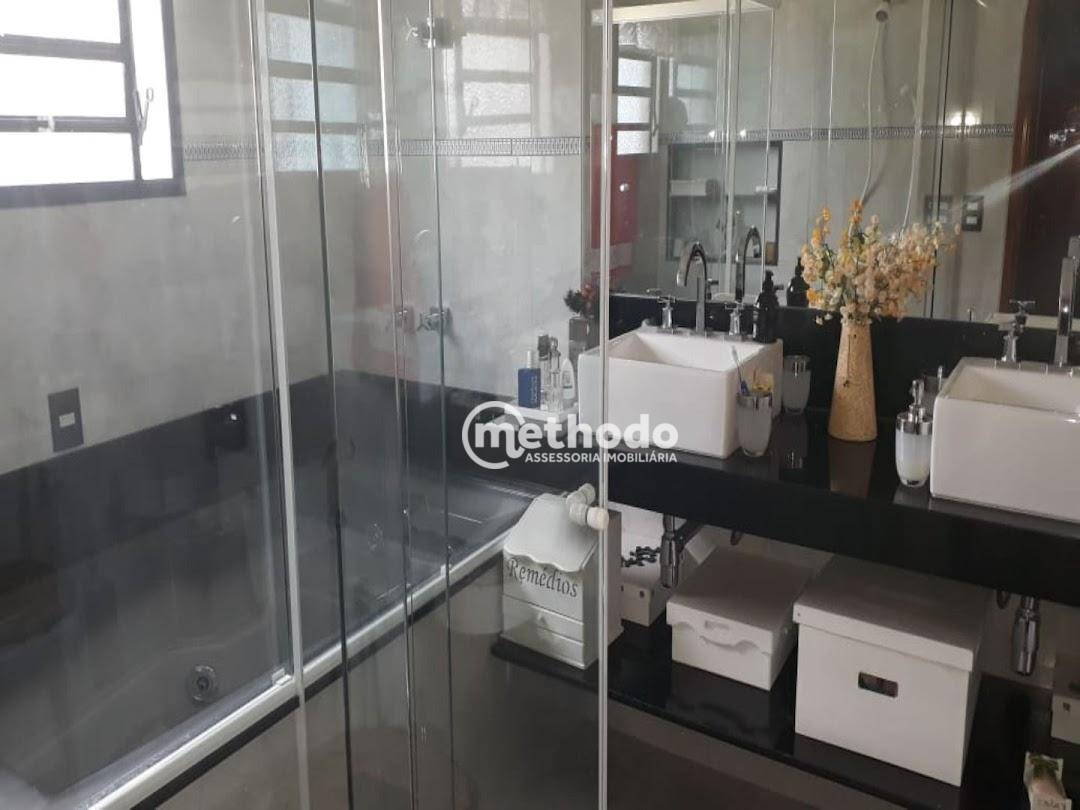 Casa à venda com 5 quartos, 235m² - Foto 10