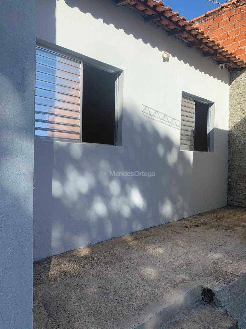 Casa à venda com 2 quartos, 57m² - Foto 8