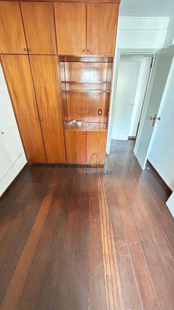 Apartamento à venda com 3 quartos, 221m² - Foto 6