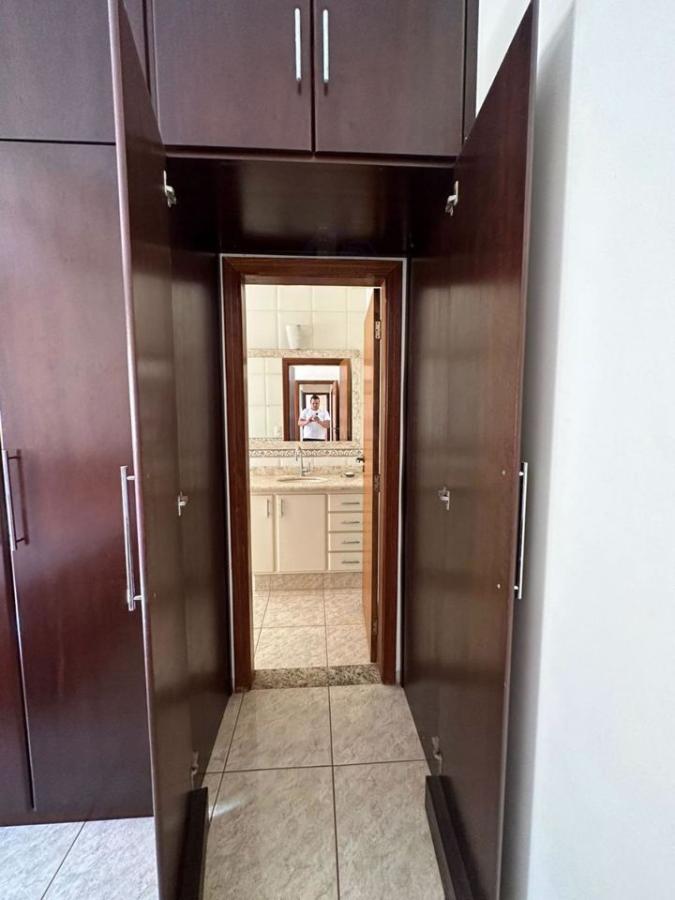 Casa à venda com 3 quartos, 234m² - Foto 20