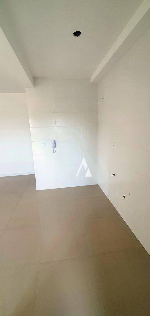 Apartamento para alugar com 2 quartos, 62m² - Foto 13