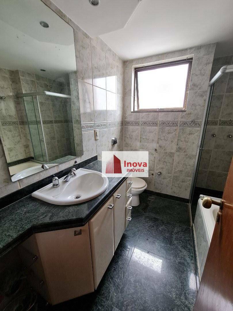 Apartamento à venda com 3 quartos, 140m² - Foto 13