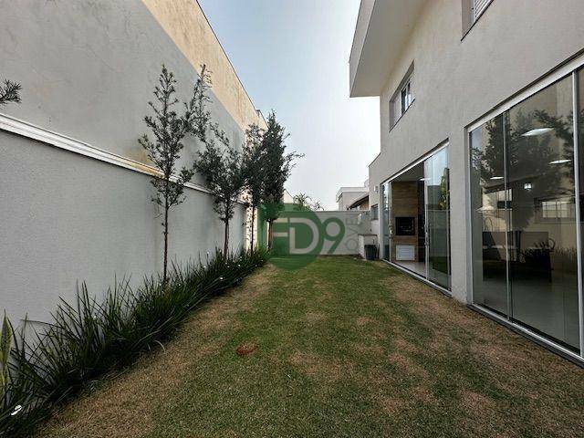 Casa de Condomínio à venda com 4 quartos, 347m² - Foto 3