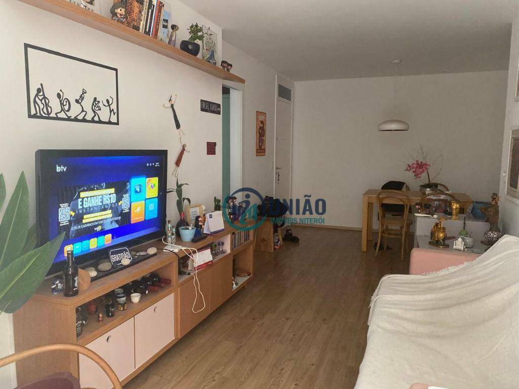 Apartamento à venda com 2 quartos, 80m² - Foto 3