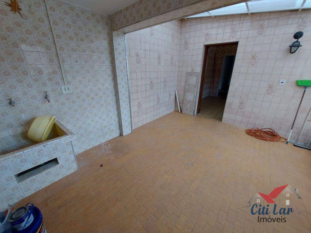 Casa à venda com 2 quartos, 178m² - Foto 26