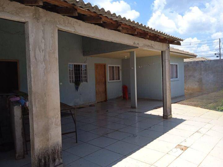 Casa à venda com 4 quartos, 240m² - Foto 4