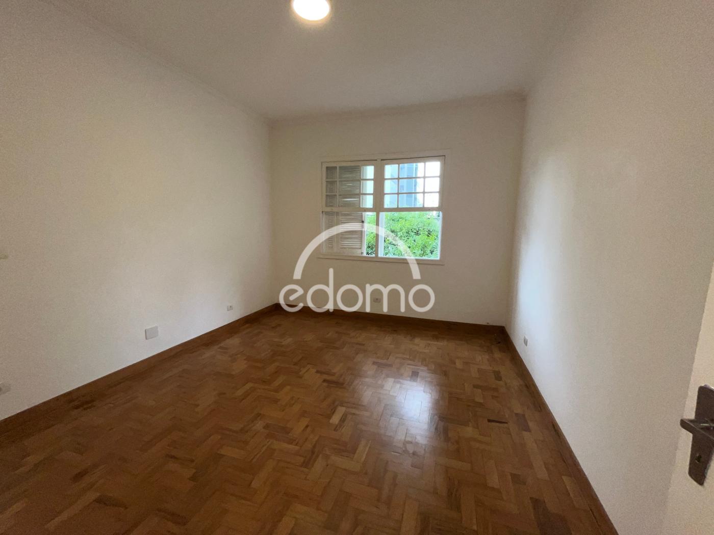 Prédio Inteiro para alugar, 56m² - Foto 10