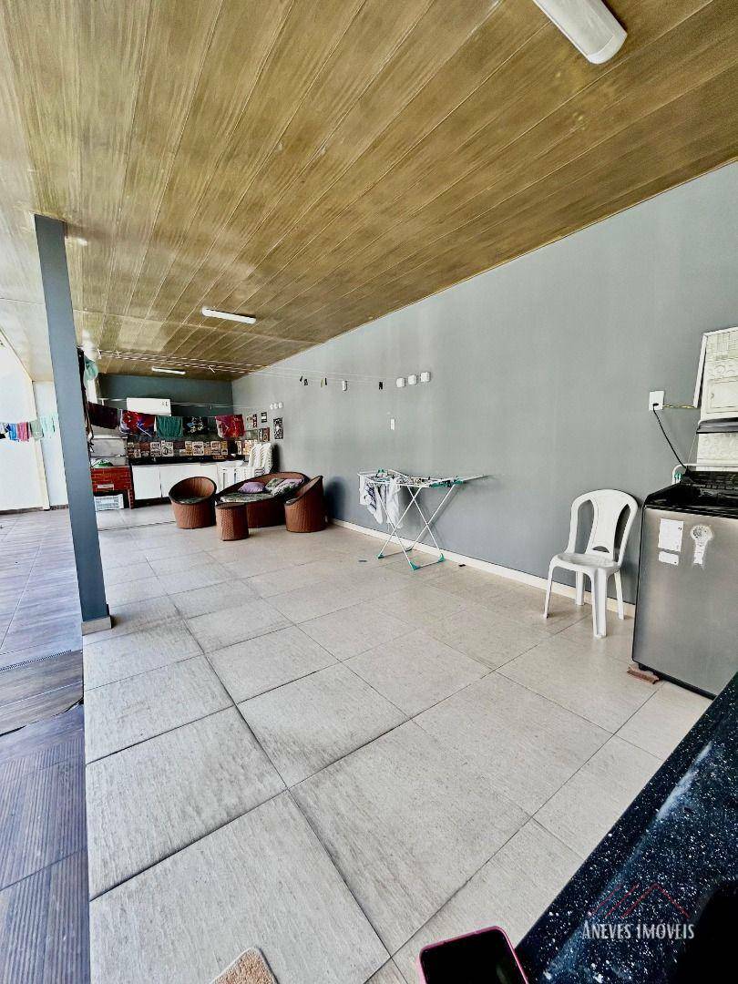 Casa à venda com 3 quartos, 360m² - Foto 8