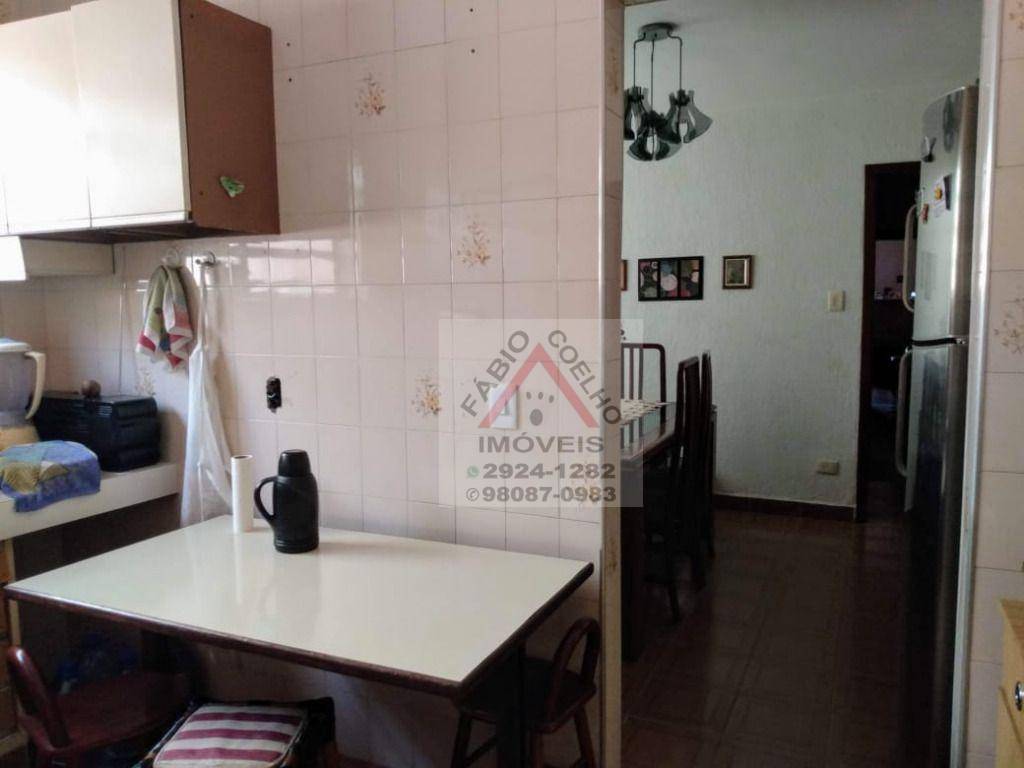 Sobrado à venda com 3 quartos, 150m² - Foto 17