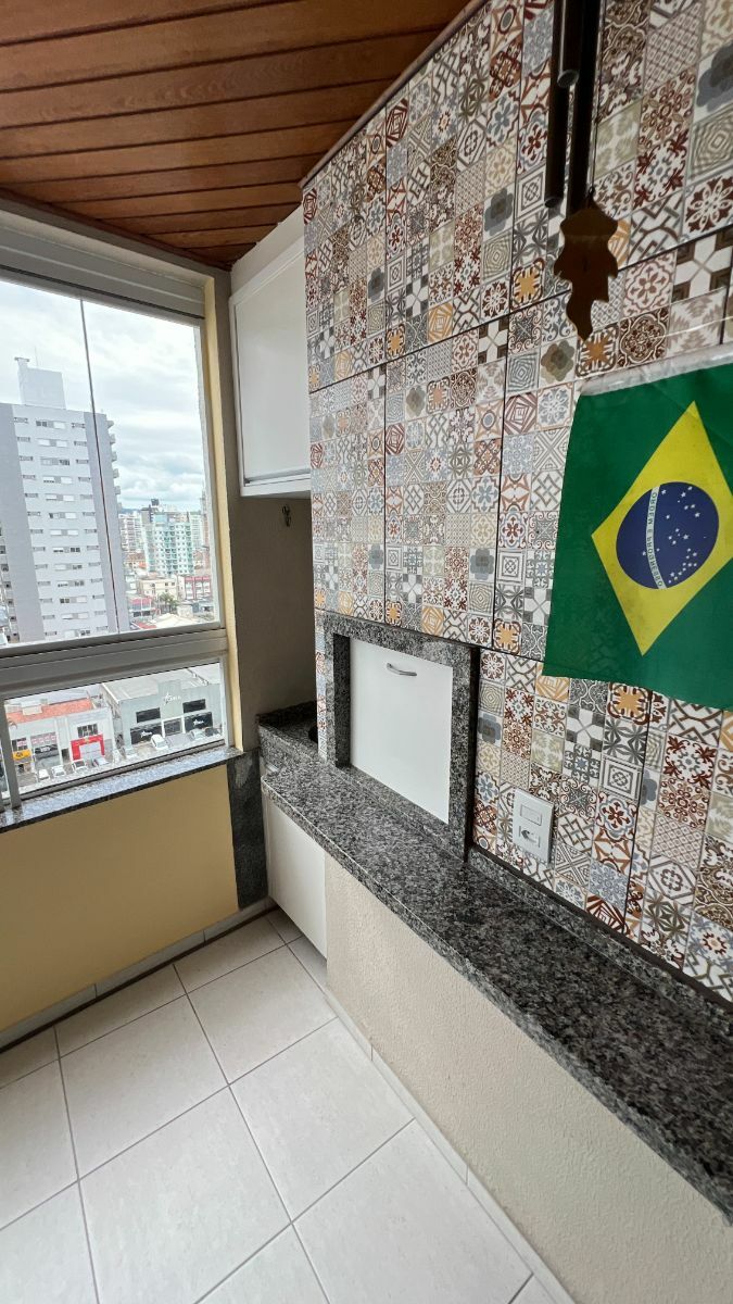 Apartamento à venda com 3 quartos, 110m² - Foto 12