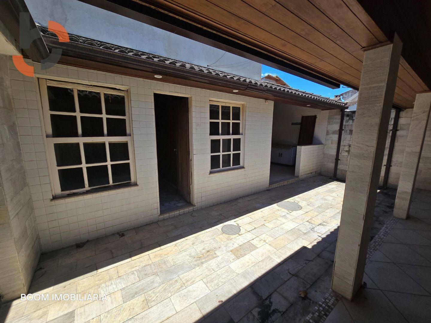 Casa de Condomínio à venda com 6 quartos, 300m² - Foto 50